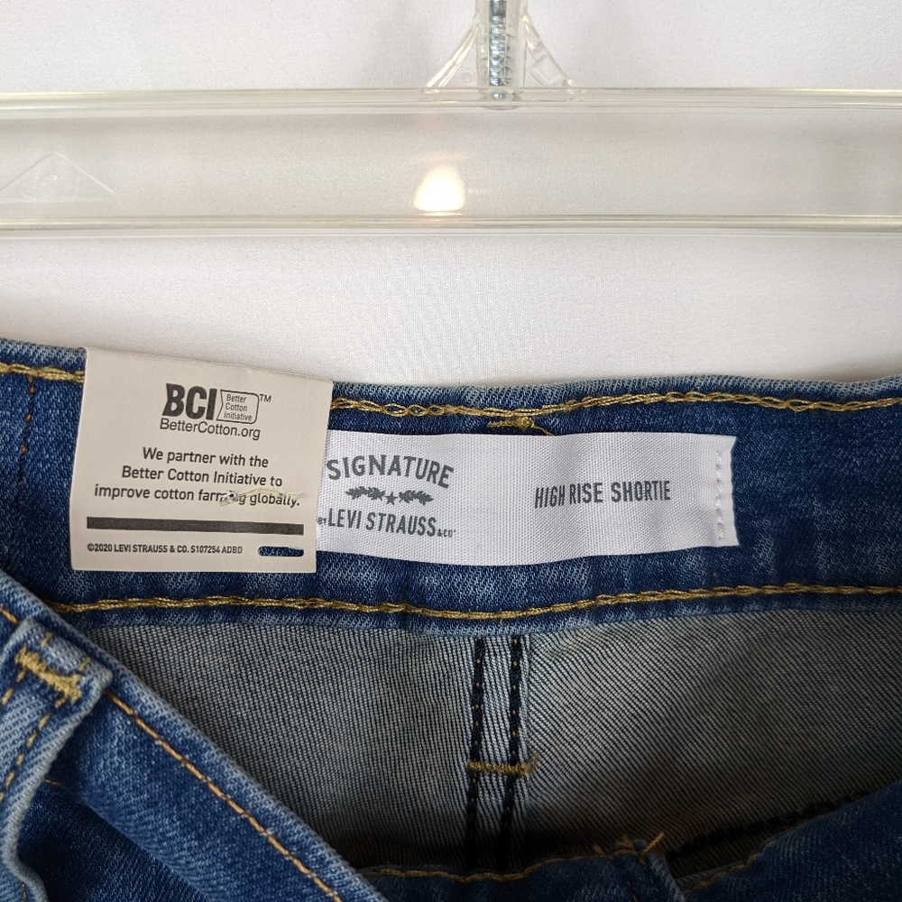 Levi's High Rise Shortie Denim Blue Jean Shorts Distressed Cut Off Juniors Sz 7 - Picture 6 of 9